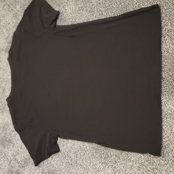 5/$25- Hellboy T-shirt - Picture 4 of 4